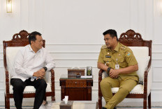 Pastikan Pelayanan Tak Lumpuh, Bobby Nasution Jamin 18 Daerah Terdampak Bencana Tetap Aktif