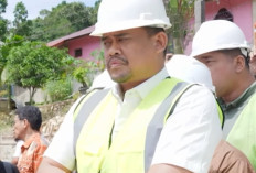 Abaikan Cibiran Banyak Orang, Bobby Nasution Tetap Berkantor 3 Bulan di Nias